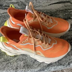 NWOB, Sorel Kinetic Koi Orange and White Athletic Walking/Running Shoes